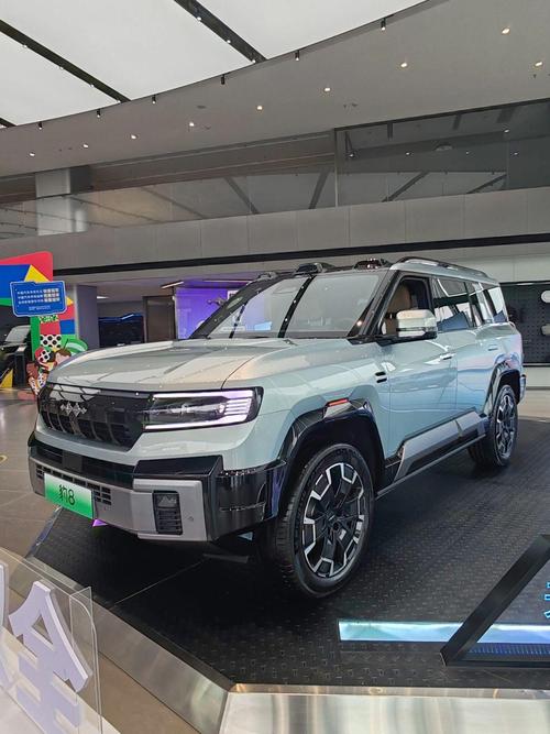 深圳254比亚迪方程豹硬派越野的爆款，英菲尼迪35周年与你共成长